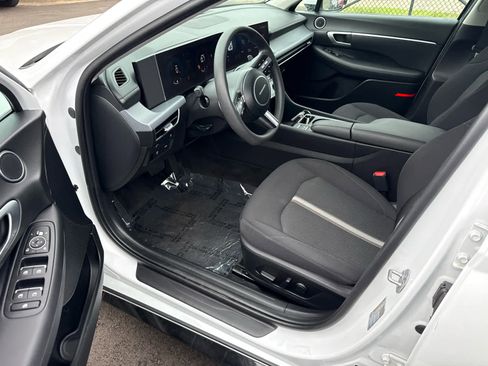 Used 2025 Hyundai Sonata SEL FWD image 5