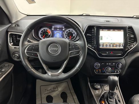 Used 2019 Jeep Cherokee Limited AWD/4WD image 28