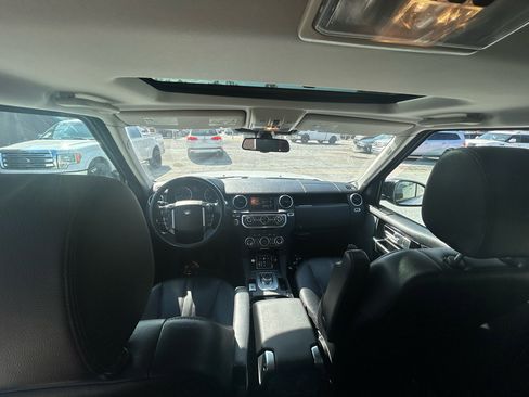 Used 2016 Land Rover LR4 HSE Silver Edition image 15