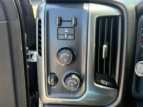 Used 2018 Chevrolet Silverado 1500 LT w/ All Star Edition AWD/4WD image 17