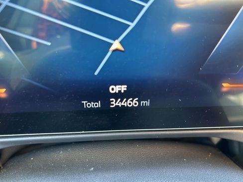 Used 2024 BMW i4 xDrive40i image 26