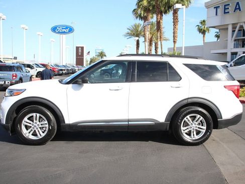 Certified 2023 Ford Explorer XLT w/ Equipment Group 202A RWD image 4