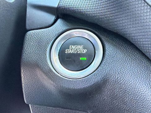 Certified 2023 Chevrolet Equinox RS FWD image 26