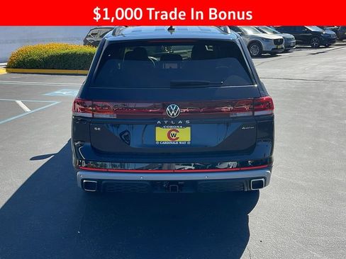 New 2025 Volkswagen Atlas Peak Edition SE AWD/4WD image 8