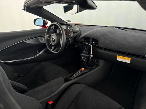 New 2025 McLaren Artura Spider image 10