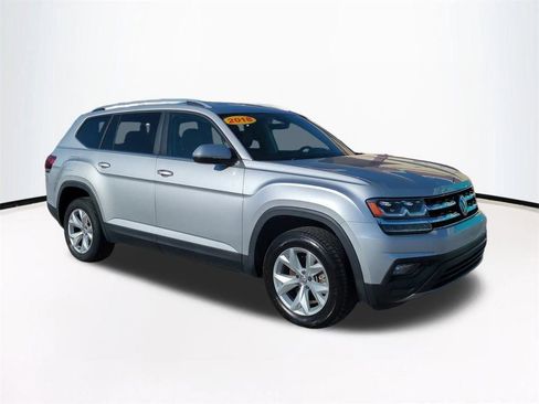Used 2018 Volkswagen Atlas SE image 2