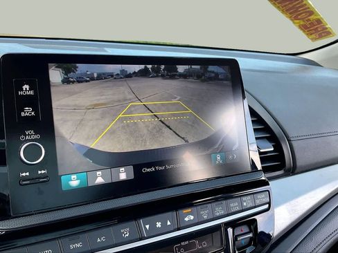 Used 2025 Honda Odyssey EX-L image 27