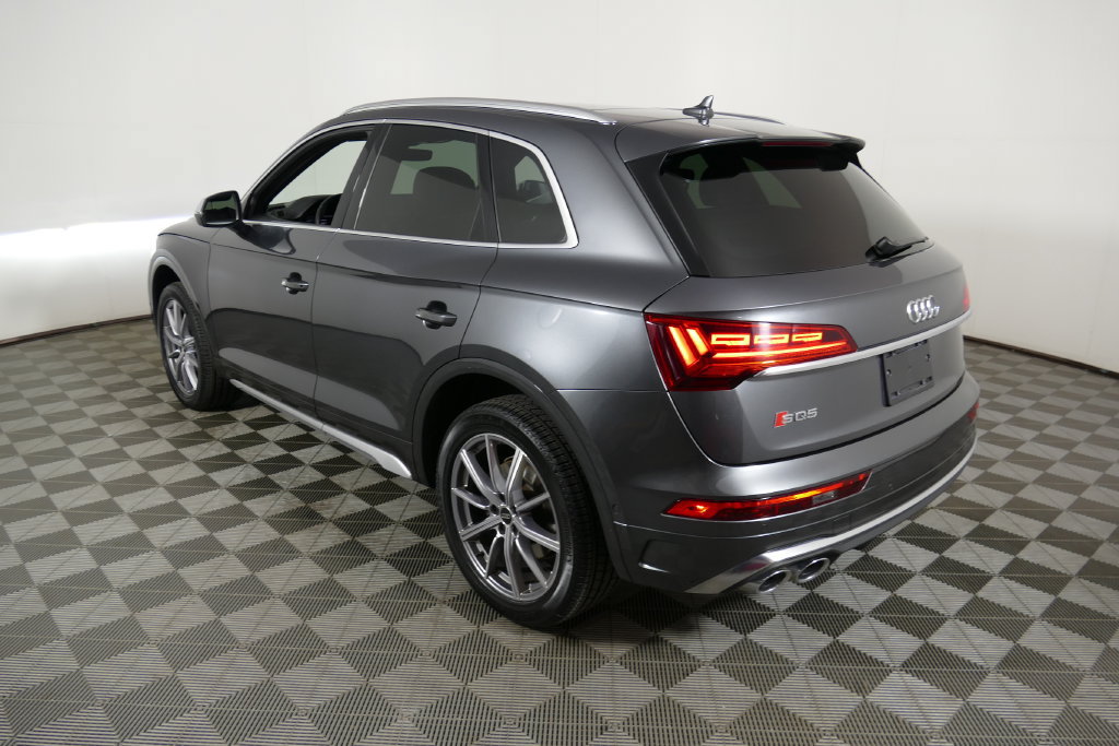 Used 2023 Audi SQ5 Prestige AWD/4WD image 5