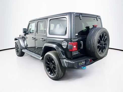 Used 2023 Jeep Wrangler Unlimited Sahara w/ Cold Weather Group AWD/4WD image 5