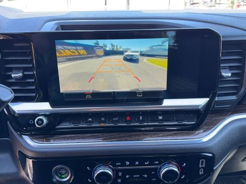 Used 2022 GMC Sierra 1500 Elevation image 24