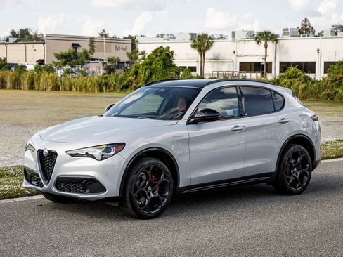 New 2025 Alfa Romeo Stelvio Sprint w/ Veloce Package image 7