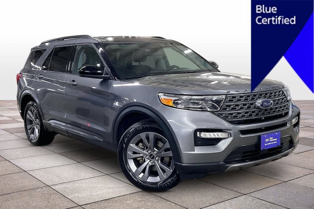 Certified 2022 Ford Explorer XLT w/ Equipment Group 202A AWD/4WD image 1