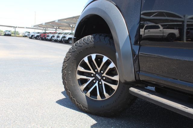 Used 2020 Ford F150 Raptor w/ Equipment Group 802A Luxury AWD/4WD image 11