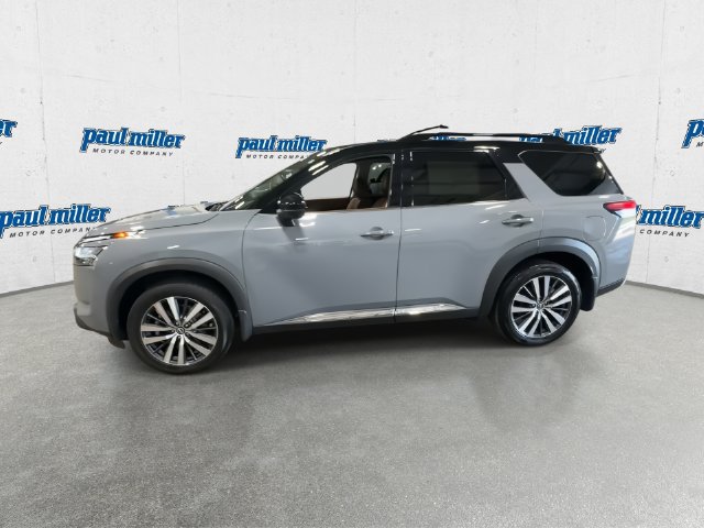 Used 2022 Nissan Pathfinder Platinum w/ Cargo Package AWD/4WD image 6