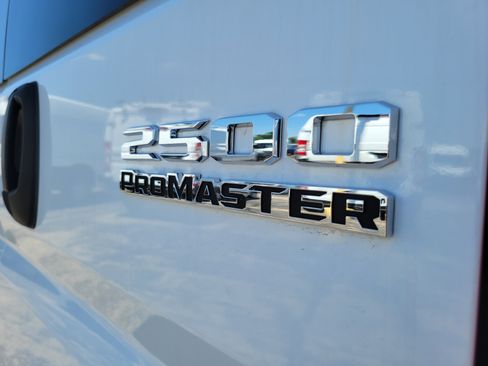Used 2025 RAM ProMaster 2500 w/ U-Haul Equipment Group FWD image 19