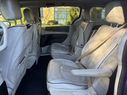 Used 2018 Chrysler Pacifica Limited w/ Advanced Safetytec Group image 17