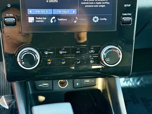 Used 2023 Hyundai Tucson SEL FWD image 15