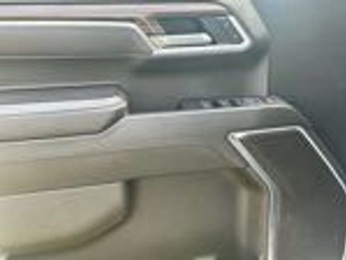 Used 2025 Chevrolet Silverado 1500 LT RWD image 11