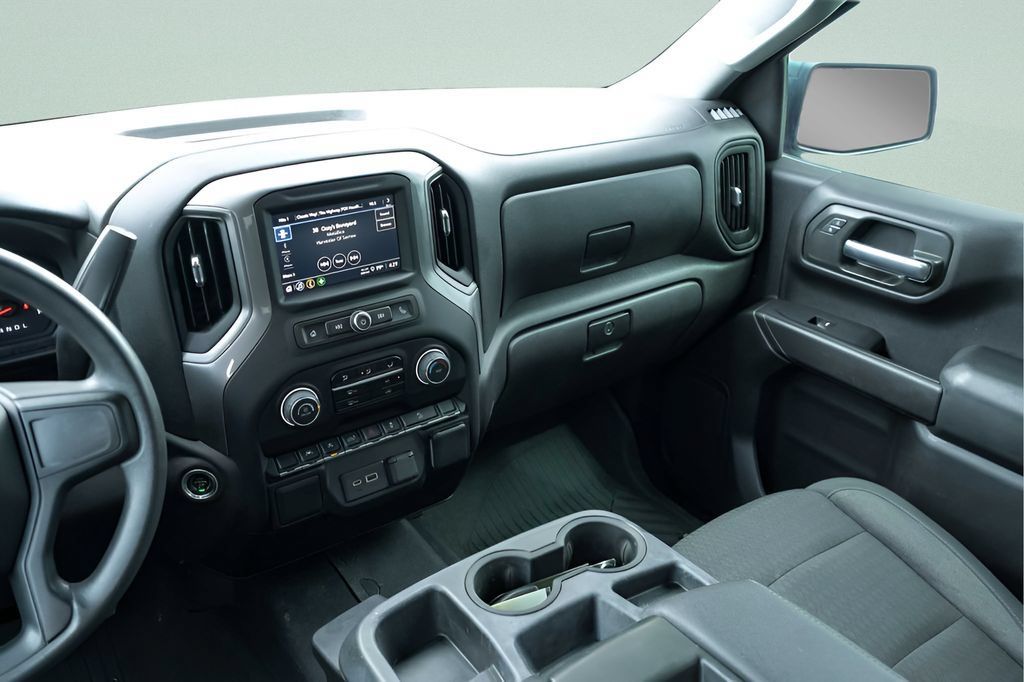 Used 2022 Chevrolet Silverado 1500 Custom Trail Boss w/ LPO, Dark Essentials Package AWD/4WD image 16