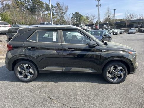 New 2026 Hyundai Venue SEL FWD image 8