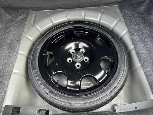 Used 2019 Ford Mustang GT Premium RWD image 31