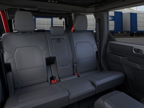 New 2026 Ford Bronco Outer Banks w/ Sasquatch Package image 11