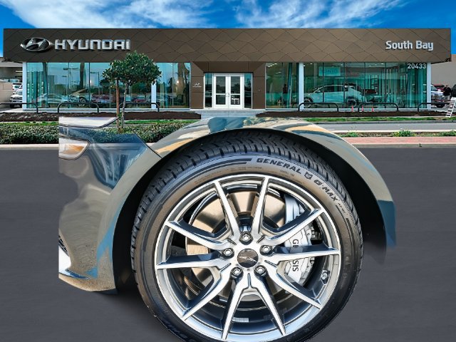 Used 2024 Genesis G70 2.5T RWD image 9