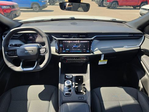 New 2026 Jeep Cherokee Laredo AWD/4WD image 17
