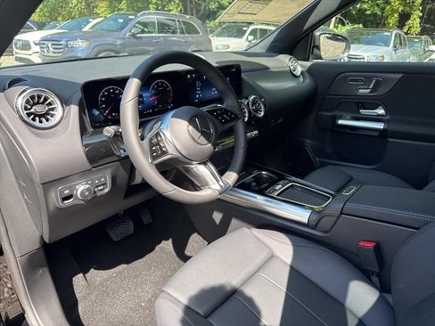 Used 2026 Mercedes-Benz GLA 250 4MATIC image 3