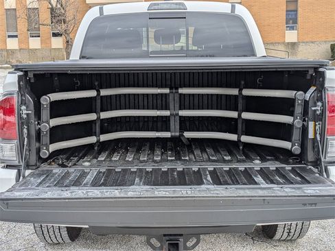 Used 2023 Toyota Tacoma TRD Sport image 5