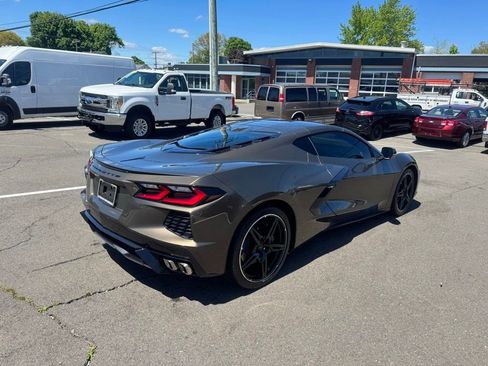 Used 2020 Chevrolet Corvette Stingray Preferred Cpe w/ 2LT Preferred Equipment Group RWD image 3