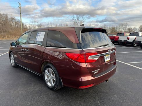 Used 2018 Honda Odyssey EX image 4