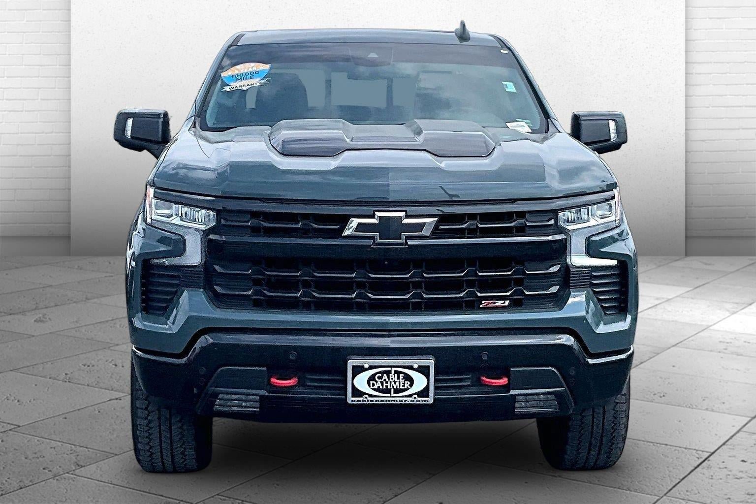 Used 2025 Chevrolet Silverado 1500 LT Trail Boss w/ LT Trail Boss Premium Package AWD/4WD image 2
