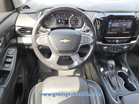 Used 2021 Chevrolet Traverse High Country AWD/4WD image 12