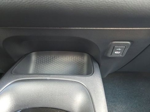 Used 2026 Toyota Corolla LE FWD image 17