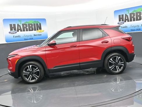 New 2026 Chevrolet TrailBlazer LT w/ Convenience Package image 2