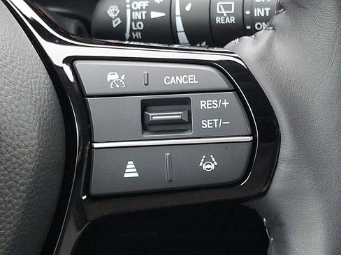 Used 2025 Honda CR-V EX-L image 24