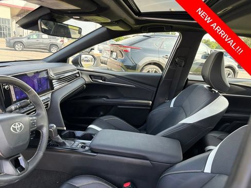 Used 2025 Toyota Camry SE w/ Multimedia Upgrade Package AWD/4WD image 7