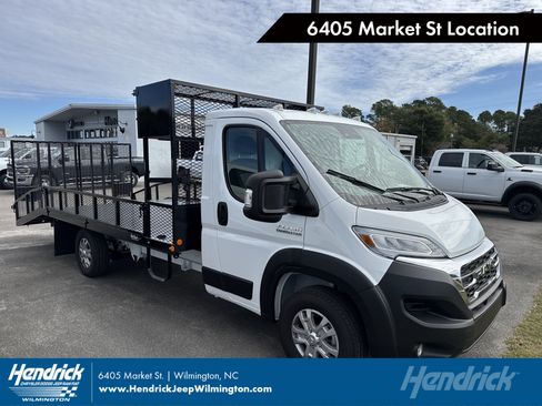 Used 2025 RAM ProMaster 3500 w/ Quick Order Package 22G SLT FWD image 1