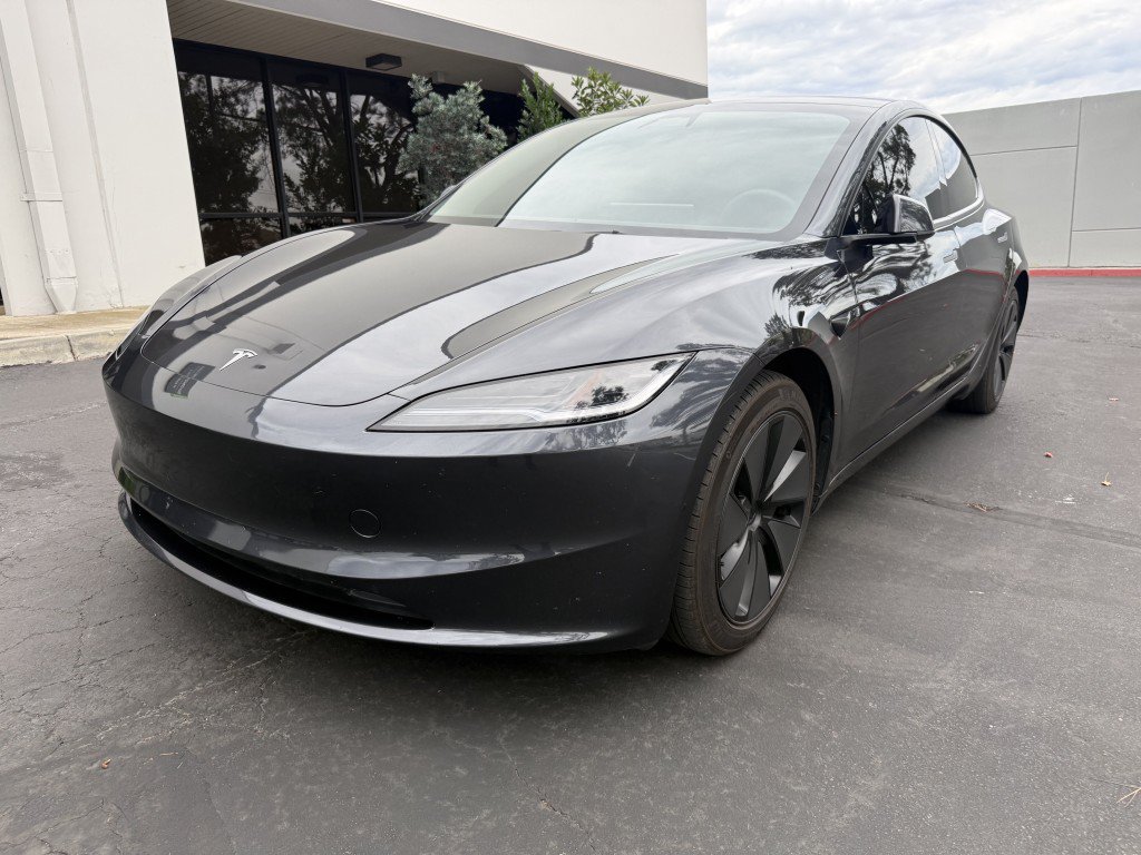 Used 2025 Tesla Model 3 Long Range RWD image 1