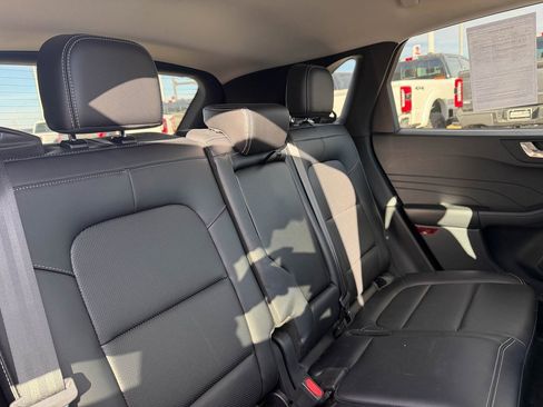 Used 2021 Ford Escape SEL image 17