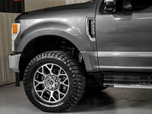 Used 2020 Ford F250 Lariat w/ Lariat Ultimate Package AWD/4WD image 12
