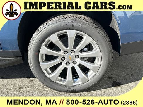 New 2026 Chevrolet Suburban Premier image 9