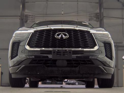 Used 2023 INFINITI QX60 Luxe w/ Cargo Package AWD/4WD image 3