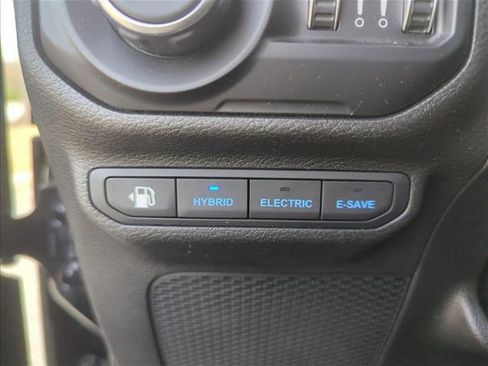 Used 2021 Jeep Wrangler Unlimited Sahara w/ Cold Weather Group image 12