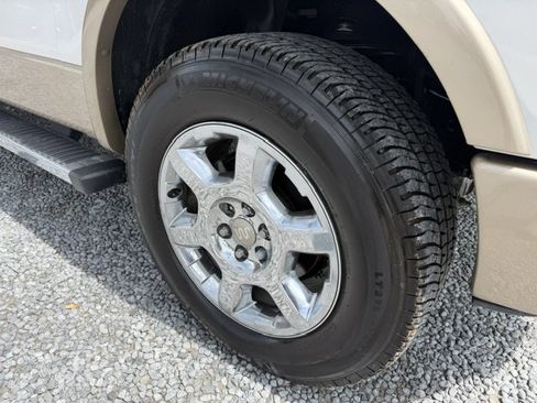 Used 2014 Ford F150 King Ranch w/ King Ranch Luxury Package RWD image 8