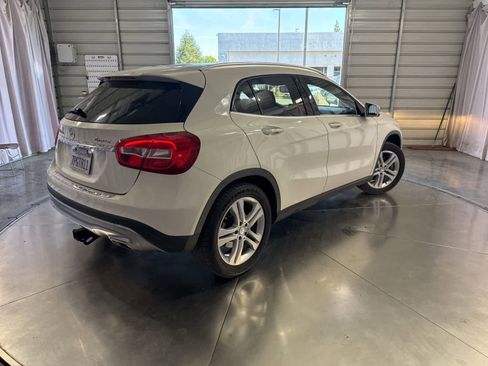 Used 2016 Mercedes-Benz GLA 250 4MATIC image 5