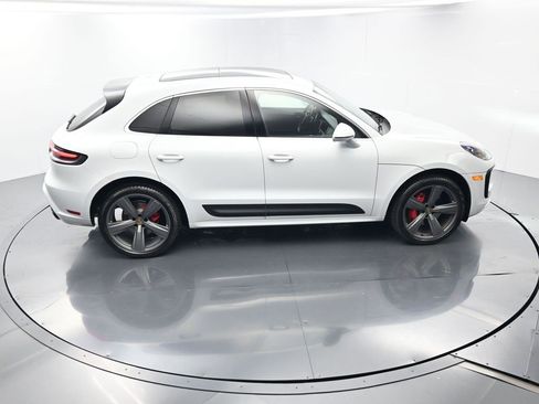 Used 2025 Porsche Macan S image 40