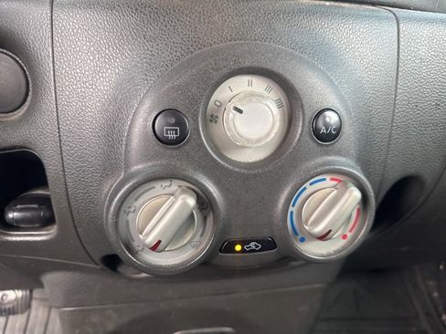 Used 2013 Nissan Cube 1.8 S image 14