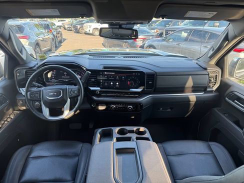 Used 2025 GMC Sierra 1500 SLT AWD/4WD image 12